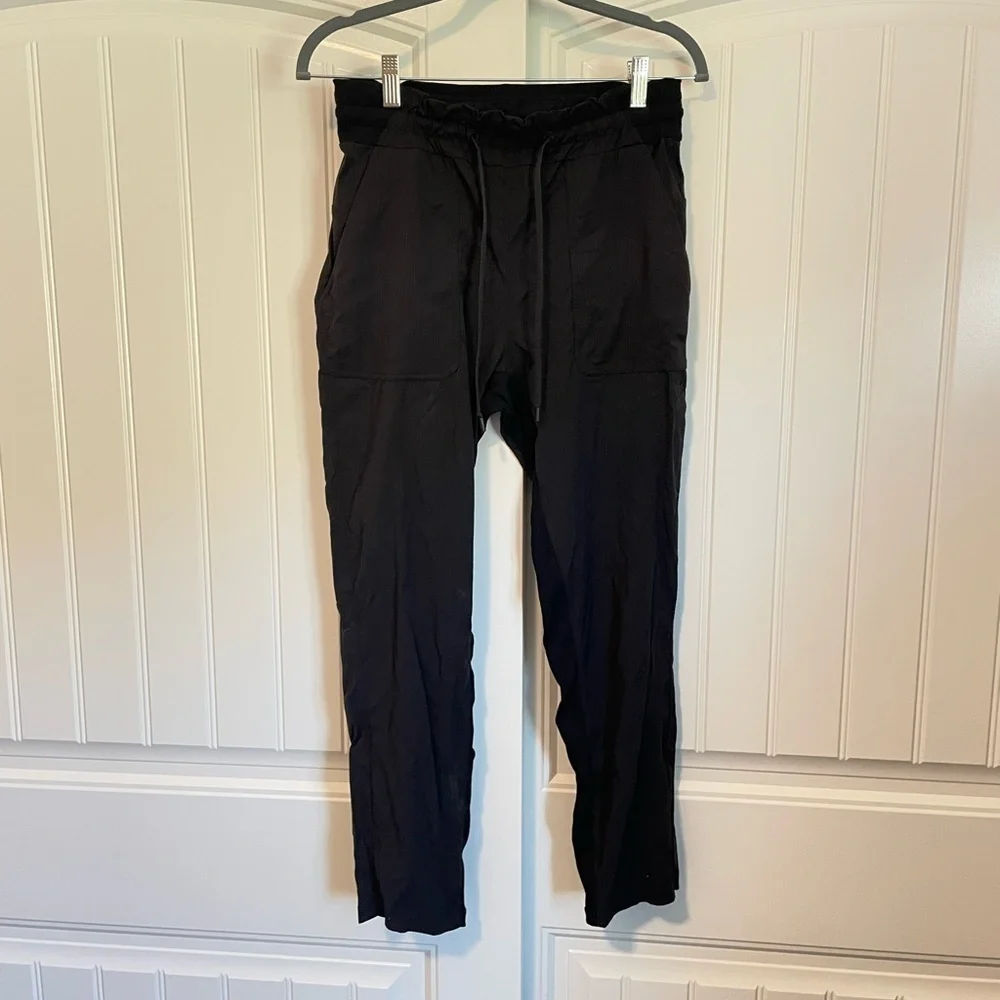Lululemon Beyond the Studio Pant Slim high rise  Black size 6